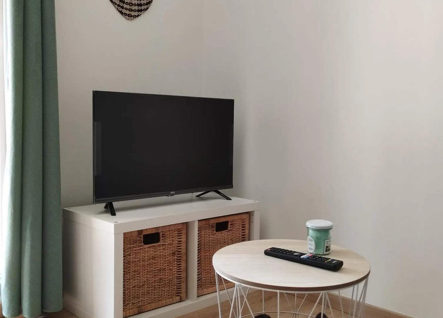 Studio Climatise Et Spacieux Situe Pres Des Parcs Vichy Apartment